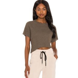 REVOLVE Everest Thermal Raglan Crop top TWENTY Montreal
